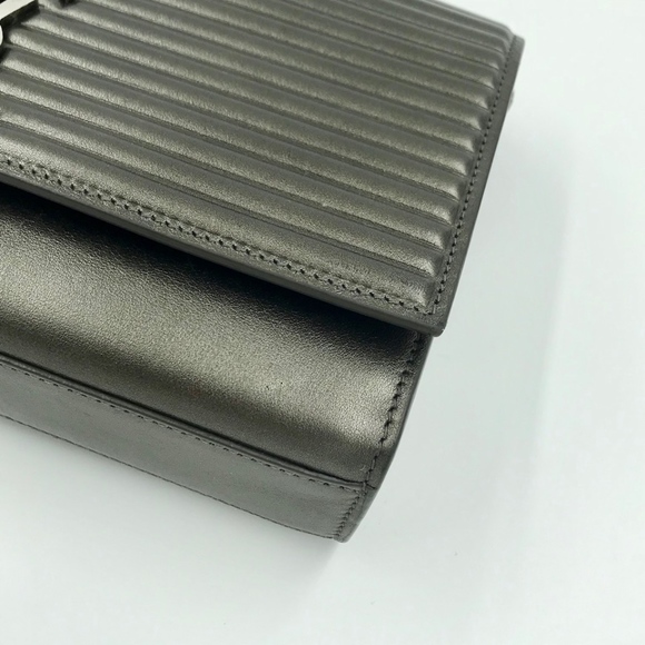 ❤️SOLD❤️Authentic Saint Laurent Metallic Kate - Picture 5 of 8